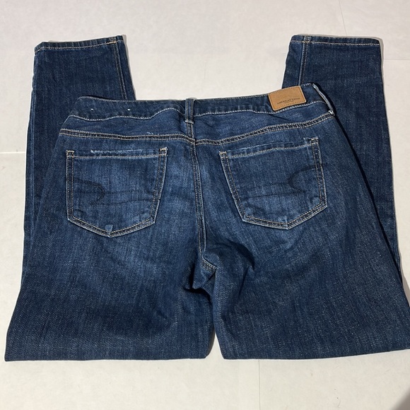 American Eagle denim jeans tomgirl sz 4 button fly distressed knees dark wash - Picture 5 of 9